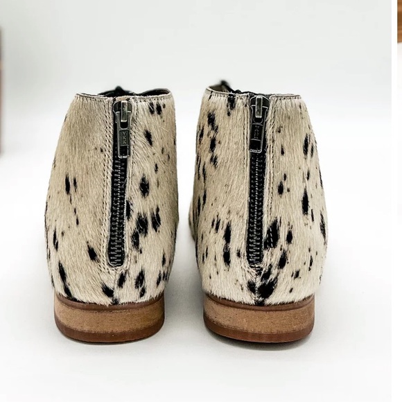 Naughty Monkey Nola Sandals in Black & White - Picture 3 of 7